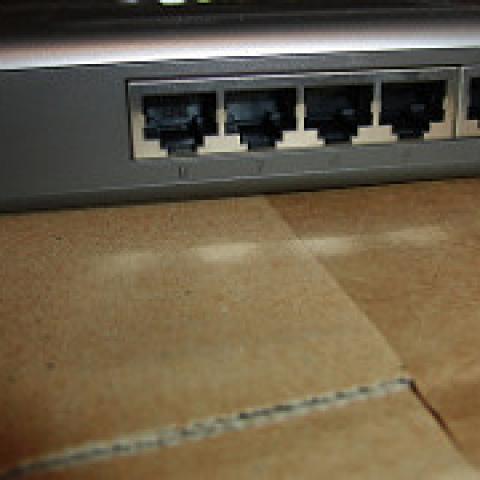 Phot of a network router.